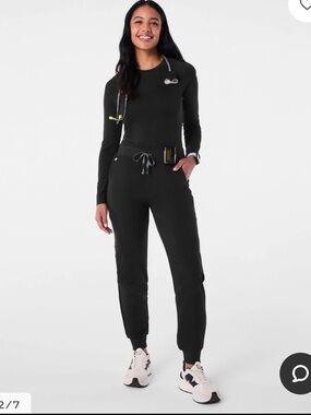 FIGS Zamora Jogger Scrub Pants Black Medium Regular Length
